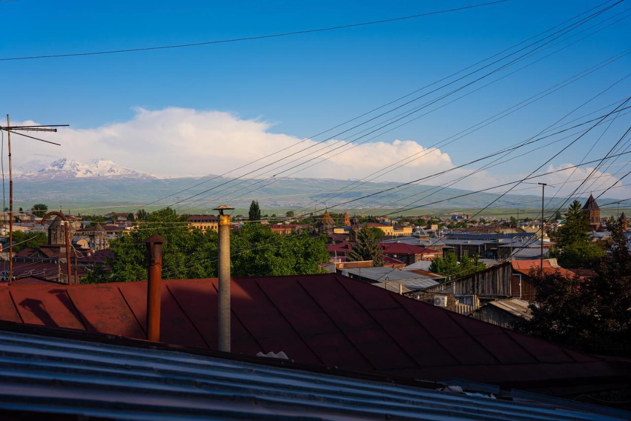 Kumayri Suite Balcony View Гюмри Экстерьер фото