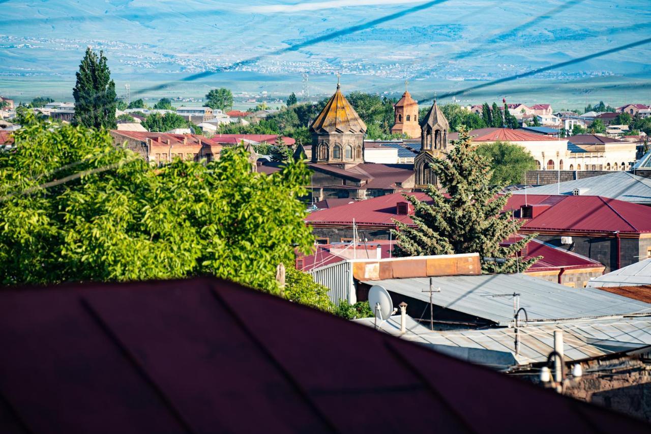Kumayri Suite Balcony View Гюмри Экстерьер фото