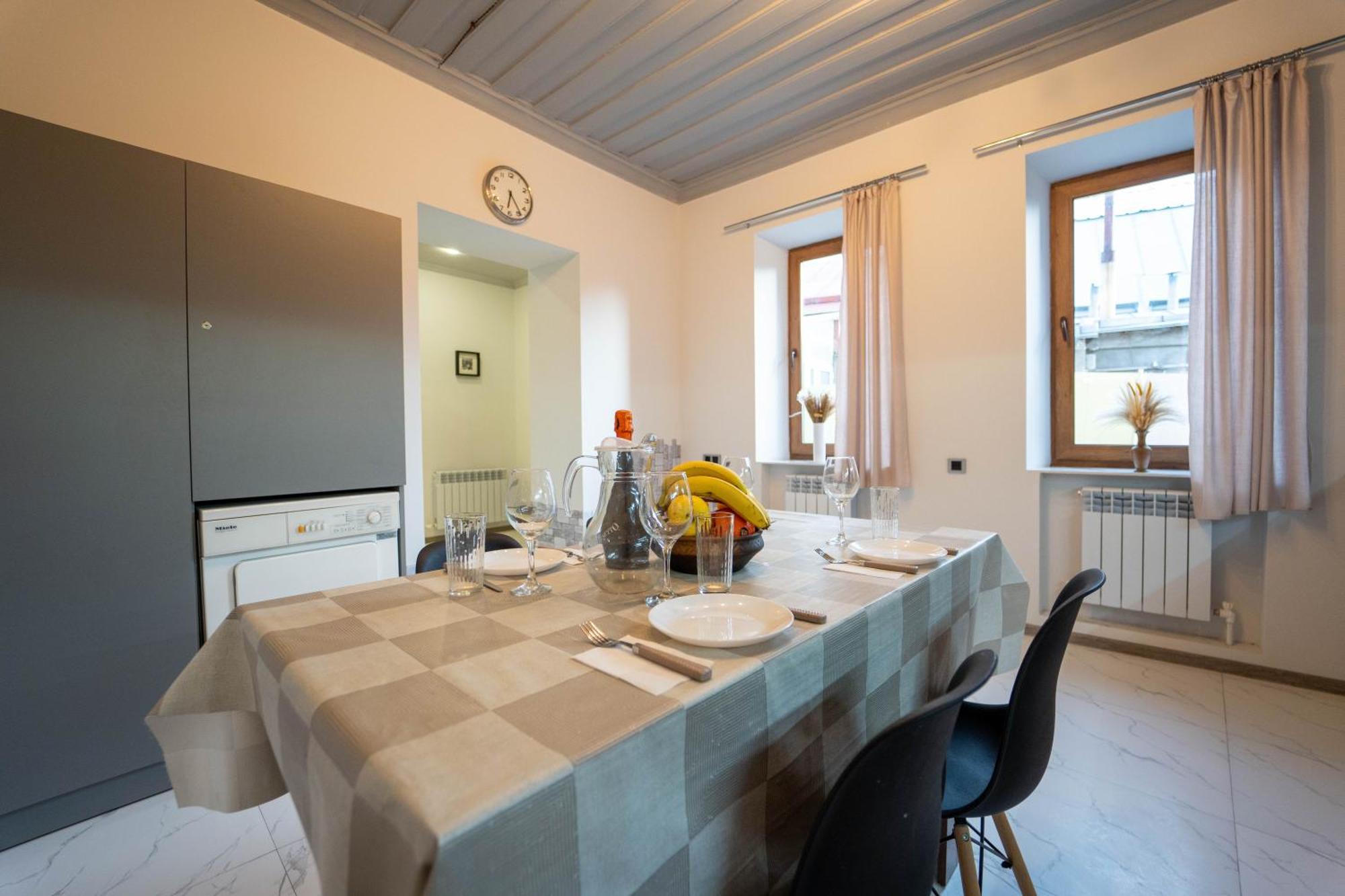 Kumayri Suite Balcony View Гюмри Экстерьер фото