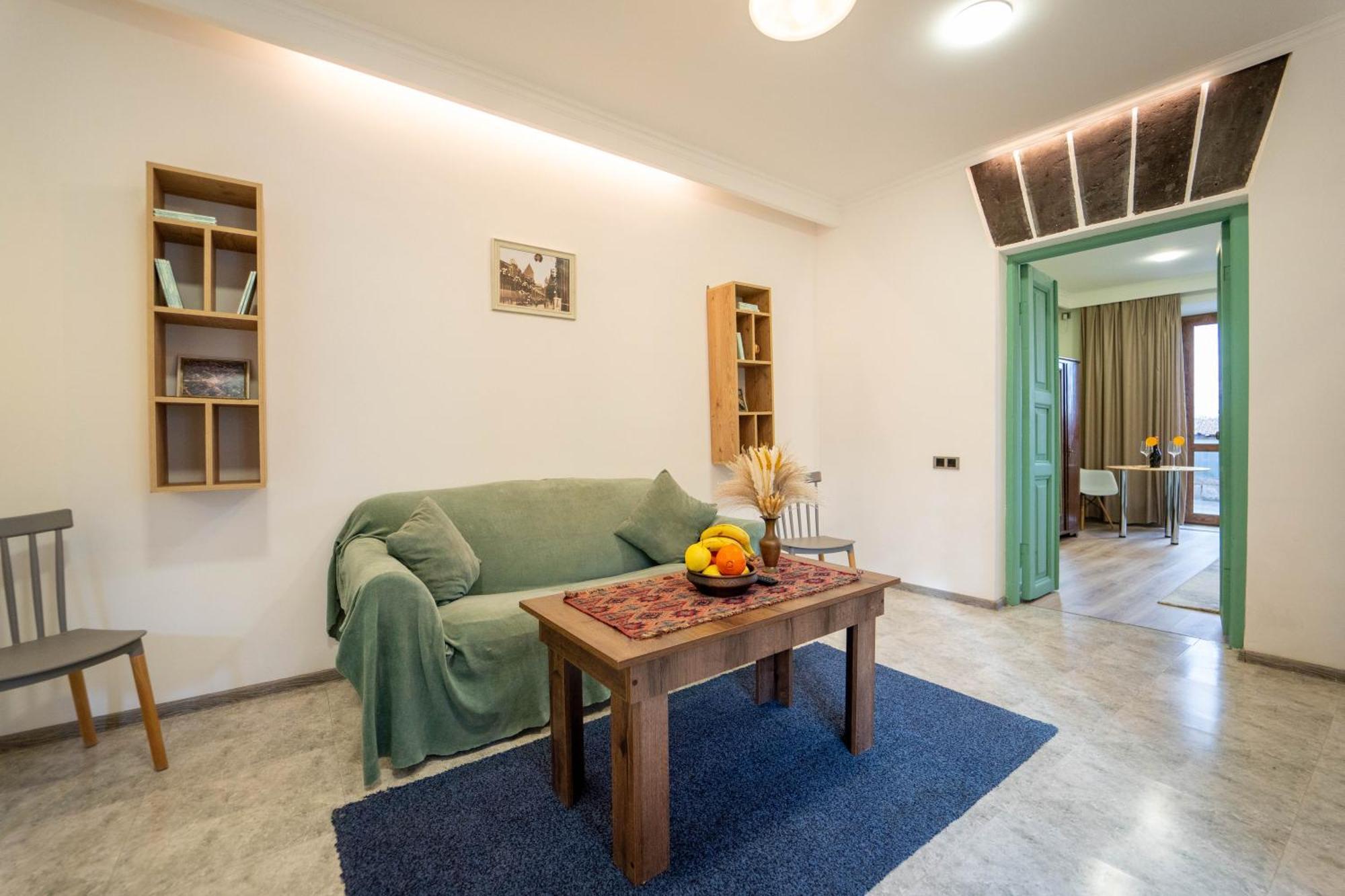 Kumayri Suite Balcony View Гюмри Экстерьер фото